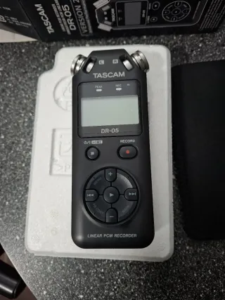 Registratore Tascam DR-05