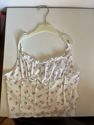 Top blanco floral