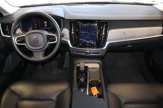 Volvo V90 2022