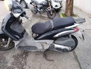Piaggio Beverly 500 Negra