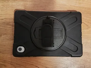 Tablet Lenovo Tab M10 con funda