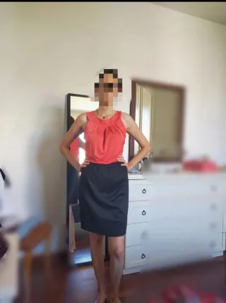 Tubino nero e corallo