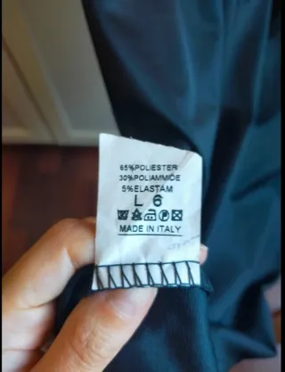 Tubino nero e corallo