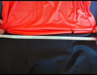 Tubino nero e corallo