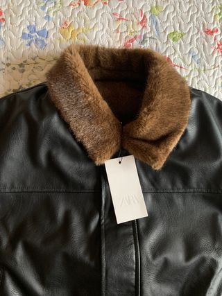 Chaqueta Zara aviador negra efecto piel (T. M)