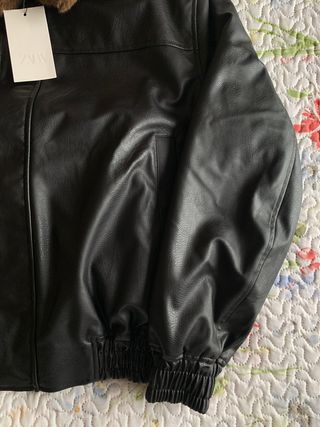 Chaqueta Zara aviador negra efecto piel (T. M)