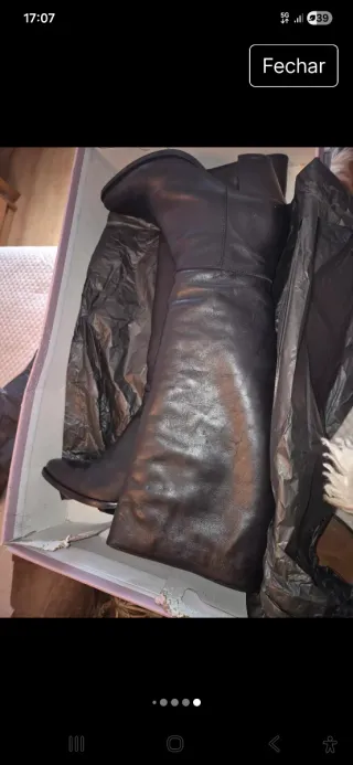 Botas de pele pretas tam 37