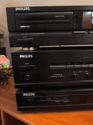 Conjunto Hi-Fi Philips CD + Ampli + Tuner