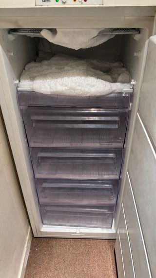 Congelador vertical blanco