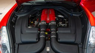 Ferrari California 4.3 V8