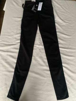 Pantalones Guess Skinny Mid Negros T.24