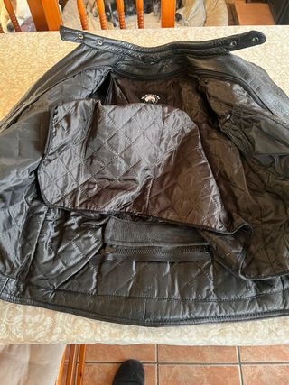 Cazadora Piel Moto Negra. Nuevo sin etiquetas.