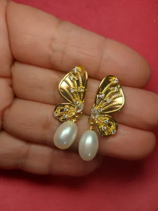 Pendientes Mariposa Perlas Brillantes