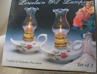 Set 2 Lampade Olio Porcellana Vintage