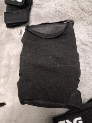 Protecciones TSG para skate