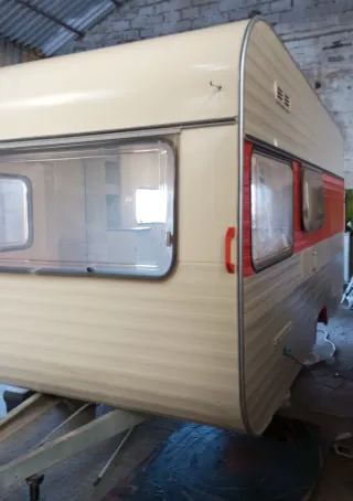 Caravana menos de 750kg con documentación