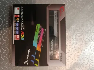 Se vende componentes de hardware por separado.