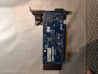 Se vende componentes de hardware por separado.