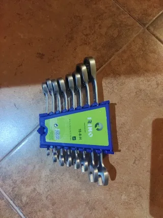 Juego de llaves fijas TRIMO 18-8-H