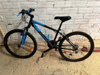 Bicicleta Btwin Azul y Negra