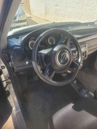 Coche sin sin carnet