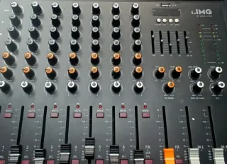 Mesa de mezclas IMG Stageline MXR-80