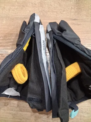 Manoplas Nieve Bebé Pingüino