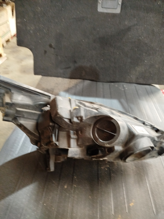 FARO IZQUIERDO FORD C-MAX * | 0.10 -