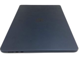 portatil apple apple macbook air m3 8-core 4.0 15 (10gpu) (2024) (a3114)