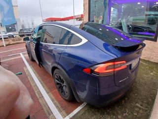 Tesla Model X 2018