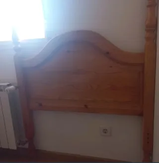 Cabecero de madera rústico