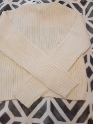 Jersey Bershka Crudo Texto Negro Talla L