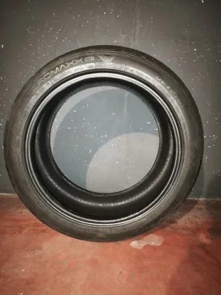 Neumáticos Dunlop Quattromax 255/40/19