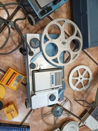 2 Proyectores Ricoh y Cintas