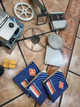 2 Proyectores Ricoh y Cintas