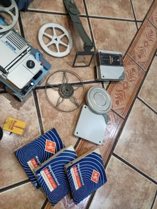 2 Proyectores Ricoh y Cintas