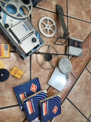 2 Proyectores Ricoh y Cintas