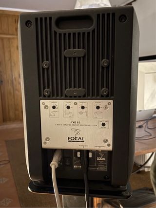 Monitor de estudio Focal CMS 65