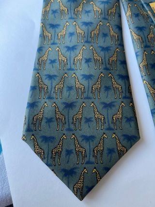 Preciosas corbatas Lujo Loewe, Hermes, Etro