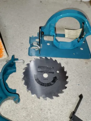 Black & Decker D984 Sierra Circular