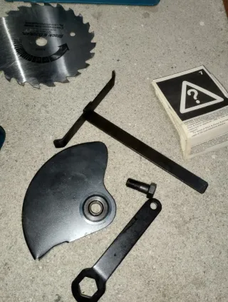 Black & Decker D984 Sierra Circular