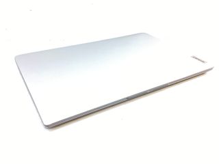 pc portatil lenovo 82lx