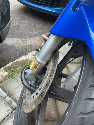 Honda CBR 125 R sportbike azul