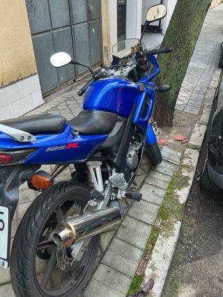Honda CBR 125 R sportbike azul