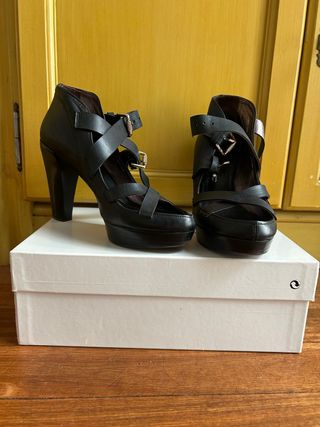 Zapatos Farrutx Negros Tacón Plataforma