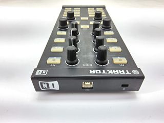 mesa mezclas traktor kontrol x1