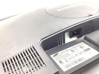 monitor tft samsung 2243lnx