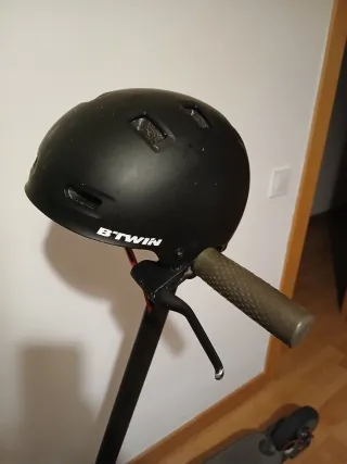 Patinete Eléctrico Xiaomi + Cargador + casco