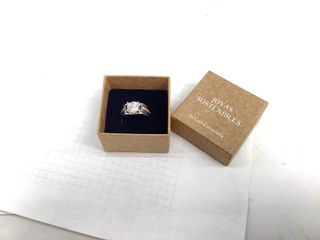 sello oro 18k con diamante de laboratorio