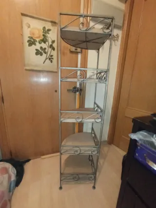 Scaffale angolare in ferro e legno